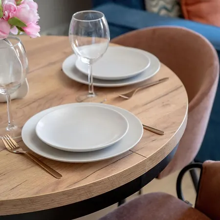 Family With Balcony, Air Conditioning And Parking By Renters Prestige Διαμέρισμα Βρότσλαβ
